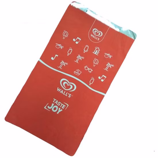 ローストチキンバッグ用のカスタマイズアルミホイルを取り出します